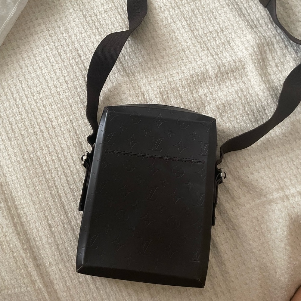 Louis Vuitton Brown unisex crossbody